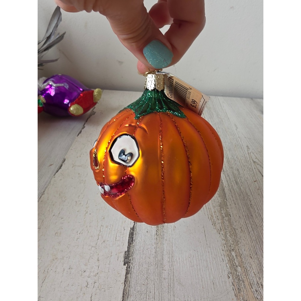 Vintage OWC old world pumpkin jack-o'-lantern vintage glitter Halloween glass